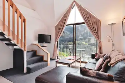 Image de Appartement avec balcon et mezzanine offrant une vue magnifique, Ă 2 minutes du centre du village de Thredbo