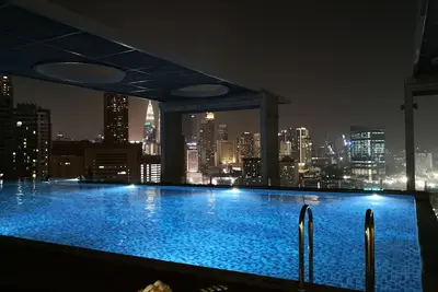 Image de (Vue sur la piscine de la ville) D'Majestic Short Stay at Kuala Lumpur / Bukit Bintang / Pudu