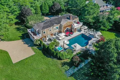 Image de Magnifique Private Southampton Estate Nightly Specials Midweek