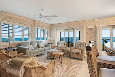 Image de Land's End 9-401 Top Floor Gorgeous Corner Luxury Gulf Front Unit Wifi Pool Spa