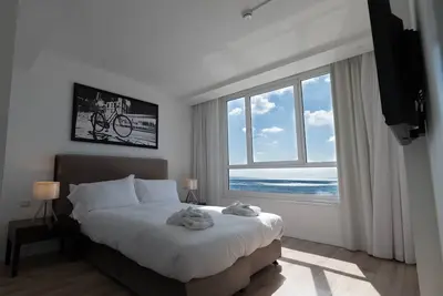 Image de Appartement 1 chambre vue mer situé dans l'hôtel de la promenade de Tel Aviv