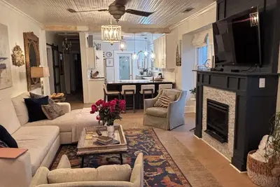 Image de Bungalow de charme, proche du centre ville, quartier calme
