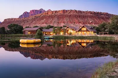 Image de Zion Reunions Retreats Weddings: 55 personnes Pvt: Piscine, théâtre, football en salle