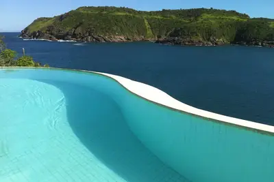 Image de Maison de Prestige en face de la mer - 5 suites / 10-12 personnes