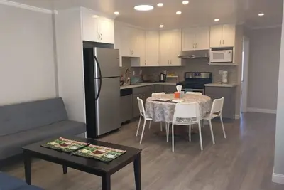 Image de Nouvelle maison rénovée de 3 chambres à coucher dans le sud de San Francisco