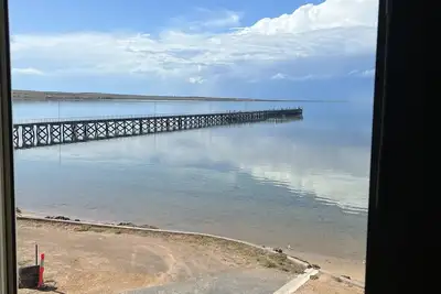 Image de Beachside & Jetty View Apartments (Nid d'aigle de mer)