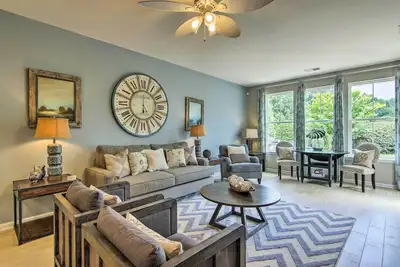 Image de Maison de ville avec commodités à 4 miles de Bethany Beach!