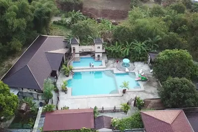 Image de Bella Vista Resort - où les amis et la famille se réunissent