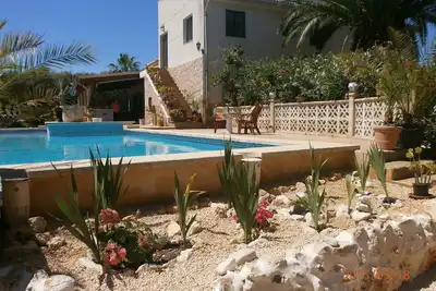 ! Offre! Grande Maison Avec Piscine Et Proche Plage