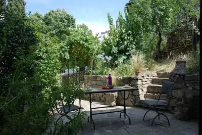 Image de Appartement de luxe avec jardin privé sur les murs de Chianti Château Xii siècle