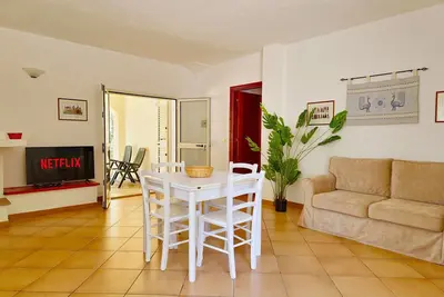 Image de [Scogliera] Appartement à 800 mètres de la mer avec jardin