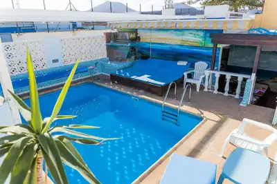 Image de Villa originale et superbe à 2 minutes de la plage.