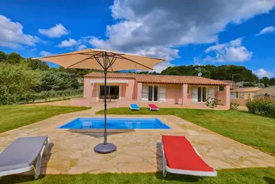 Image de Maison d'architecte avec vue Panoramique sur le Lubéron et la Ste Victoire