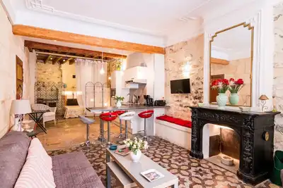 Image de Arles « au Cœur du Centre Historique » - Loft de 45 m2 – 1/3 Personnes