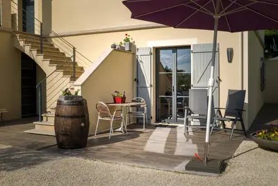 Image de l'Olive: Appartement de luxe 2 p (+ bébé) avec terrasse privée et une grande piscine