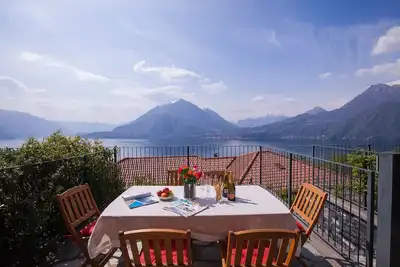 Image de Vista d'Oro Ulivo Apt. 4, Varenna (Perledo), Italie