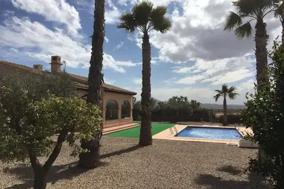 Image de Fabuleuse villa de première ligne avec piscine sur le 13ème tee