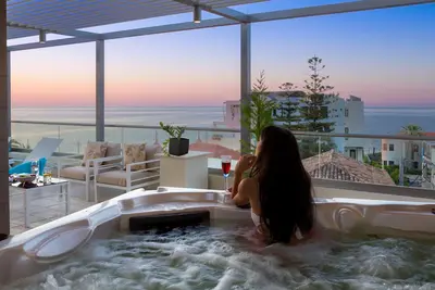 Image de Maison d'Evelyn à Halepa * Un hébergement luxueux de 365 jours