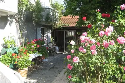 Image de Lac Annecy Rive Ouest Saint Jorioz centre du lac appart jardin privatif