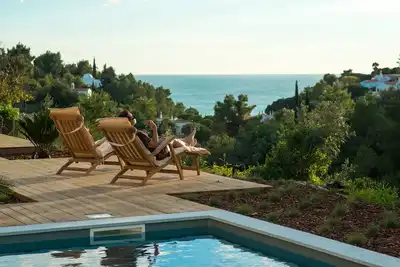 Image de Villa exclusive, 4 chambres, vue imprenable sur la mer, piscine privée chauffée et jacuzzi.