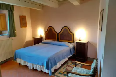 Image de Agriturismo Montereggi - appartement pour 2/3 personnes avec jardin et piscine
