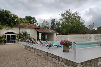 Image de Maison en Périgord Vert avec piscine eau sel. \nCalme, Nature, proche rivière