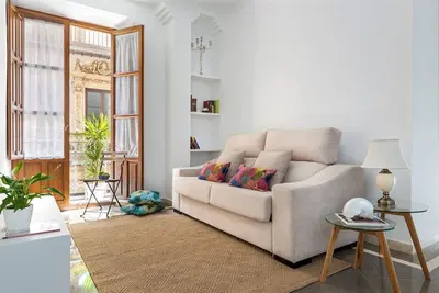 Image de Apartment near Gran Via & Elvira. Sagrado Corazón