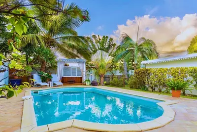 Image de Belle villa tropicale, piscine & jacuzzi privatif -Proche lagon, centre village