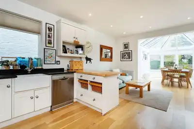 Image de Maison Kew Grass. - Maison 4 chambres, 8 couchages