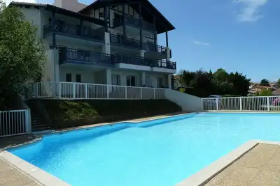 Image de Village de Guethary, T2 vue mer avec piscine, Ă deux pas plage et commerces
