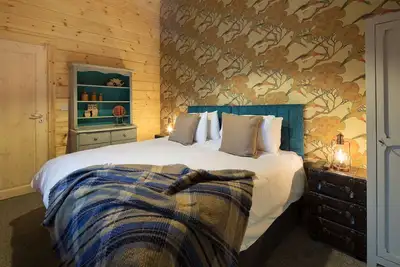 Image de Rf Mouton - Cabane en rondins de luxe, véritable feu de bois, bain à remous et vues sur le parc national