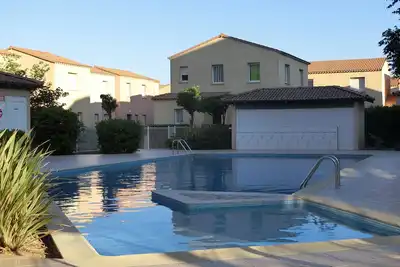 Image de Villa T3, Terrasse & Parking privés. Wifi fibre, \nPiscine, Commerces, Plage 50m!