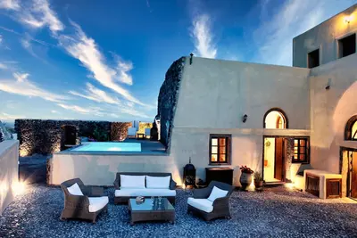Image de Spectaculaire villa de Santorin avec piscine privée, voiture et transfert privé
