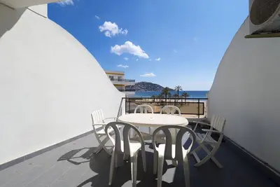 Image de Incroyable appartement sur le front de mer à Roses Inmosantos Oasis B8