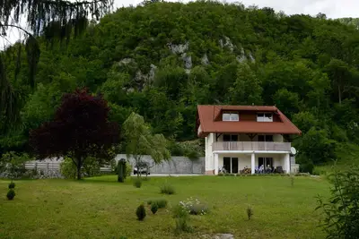 Image de Détente dans les environs de Tranquill - Appartement Au Rez-De-CHAUSSÉE