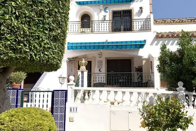 Villamartin emplacement. Golf, plage, que demander de plus?