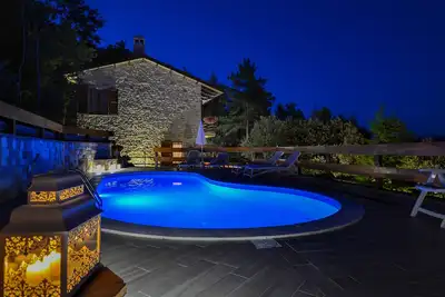 Image de VillaSubasioRelax, villa panoramique avec piscine, parc naturel, Spello, Assise