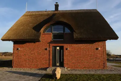Image de Maison de vacances moderne près de la plage (400m) et une vue directe sur le lac