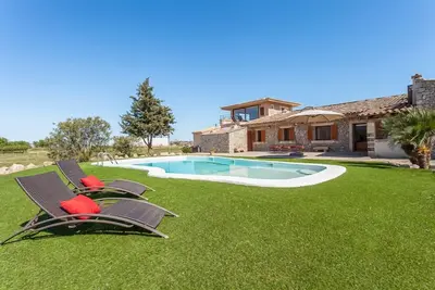 Image de Finca Can Mel - 5 chambres - piscine - barbecue - vues spectaculaires