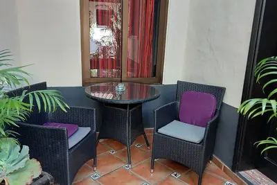 Image de Apartamentos Monasterio de San Antonio - Appartement méditerranéen avec une petite terrasse dans la cour