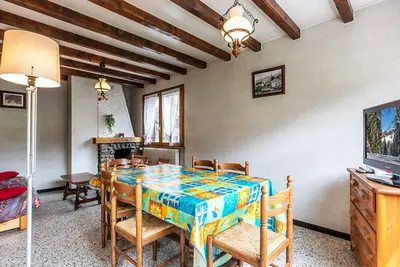 Image de Appartement 2 chambres centre village - Proche pistes, cheminée, animaux admis