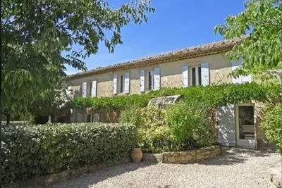 Image de Sud Luberon, T1 ** dans Mas de charme, 2 personnes. Ideal pour randonneurs