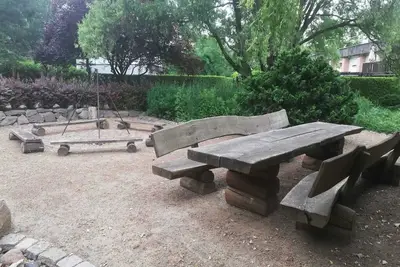 Image de Large vacation apartment for 7-12 people, great garden, art. Beach, water and much more