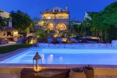 Image de Villa Aquamarine, villa rustique en pierre, Croatie, Krk, Malinska, WiFi gratuit