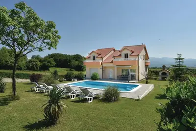 Image de Superbe maison à Sinj