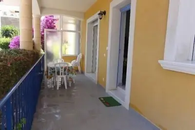 Image de Bandol Centre 300m mer Rdc villa 3* garage, clim, wifi, jardin