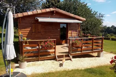 Image de le chalet douillet en perigord noir et équipé de climatisation