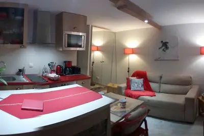 Image de L'alpin-Savoie : joli studio 2pers en Rez de jardin d'un chalet