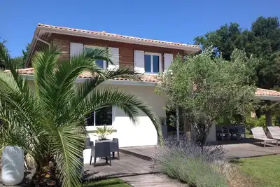 Image de Belle villa calme 160m2. (1, 8km plage à pied ou à vélo! )Jardin clos. 6personnes.