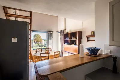 Image de Duplex 65m2, lumineux, vue campagne, proche centre, parking, garage en option.